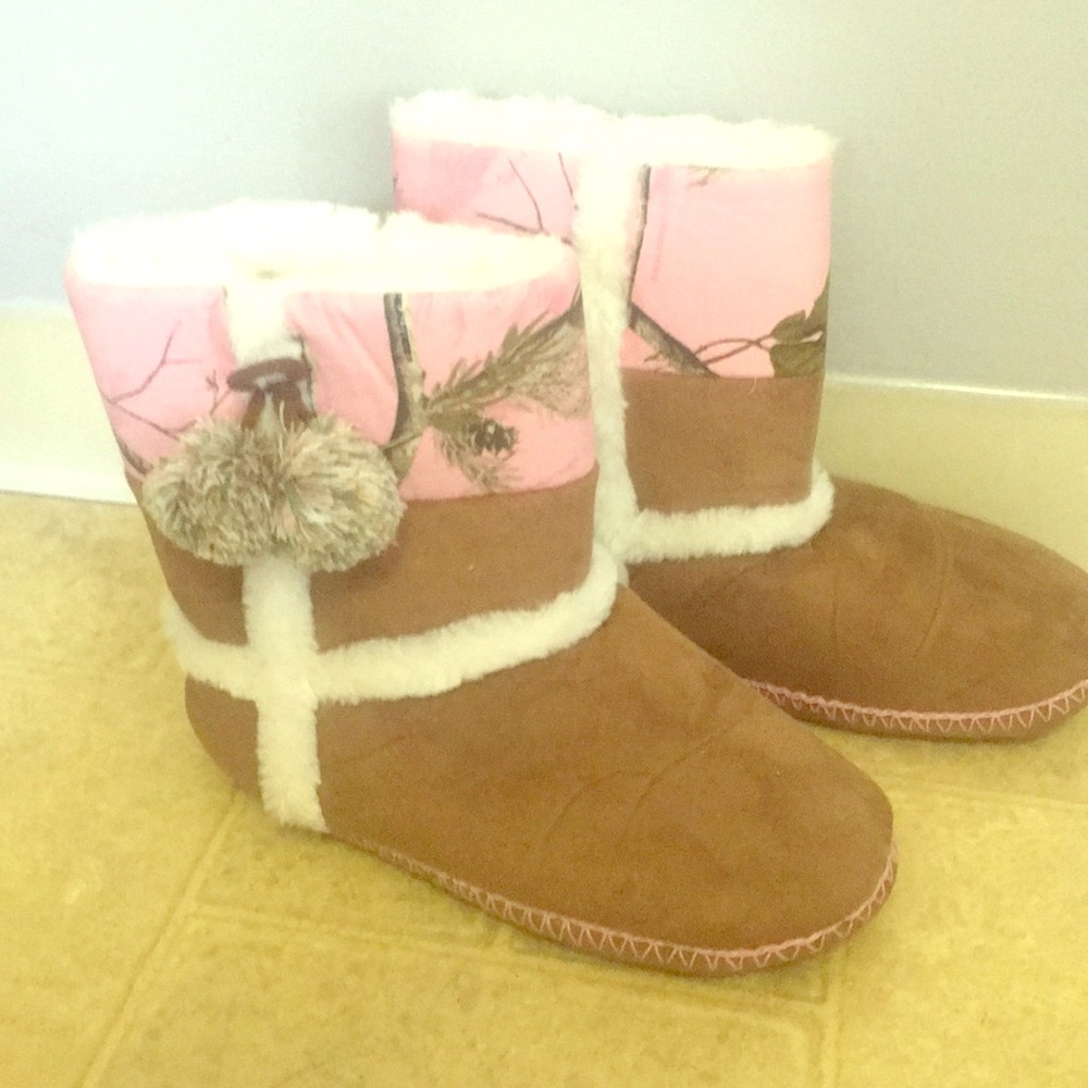 Pink Camo Women’s Boot Slippers